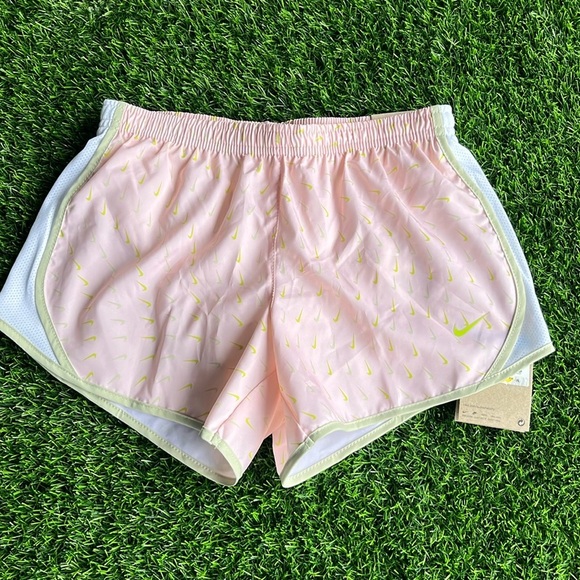 NIKE Dri Fit Kids Running Shorts size medium - Picture 1 of 8
